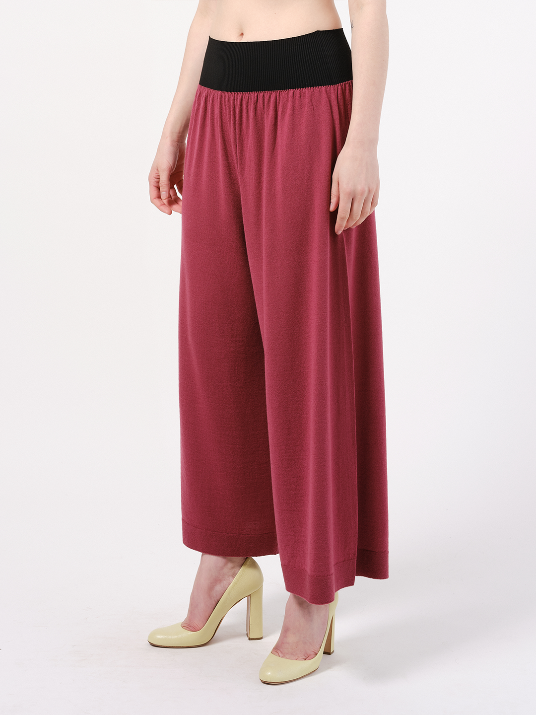 Wide leg trousers
