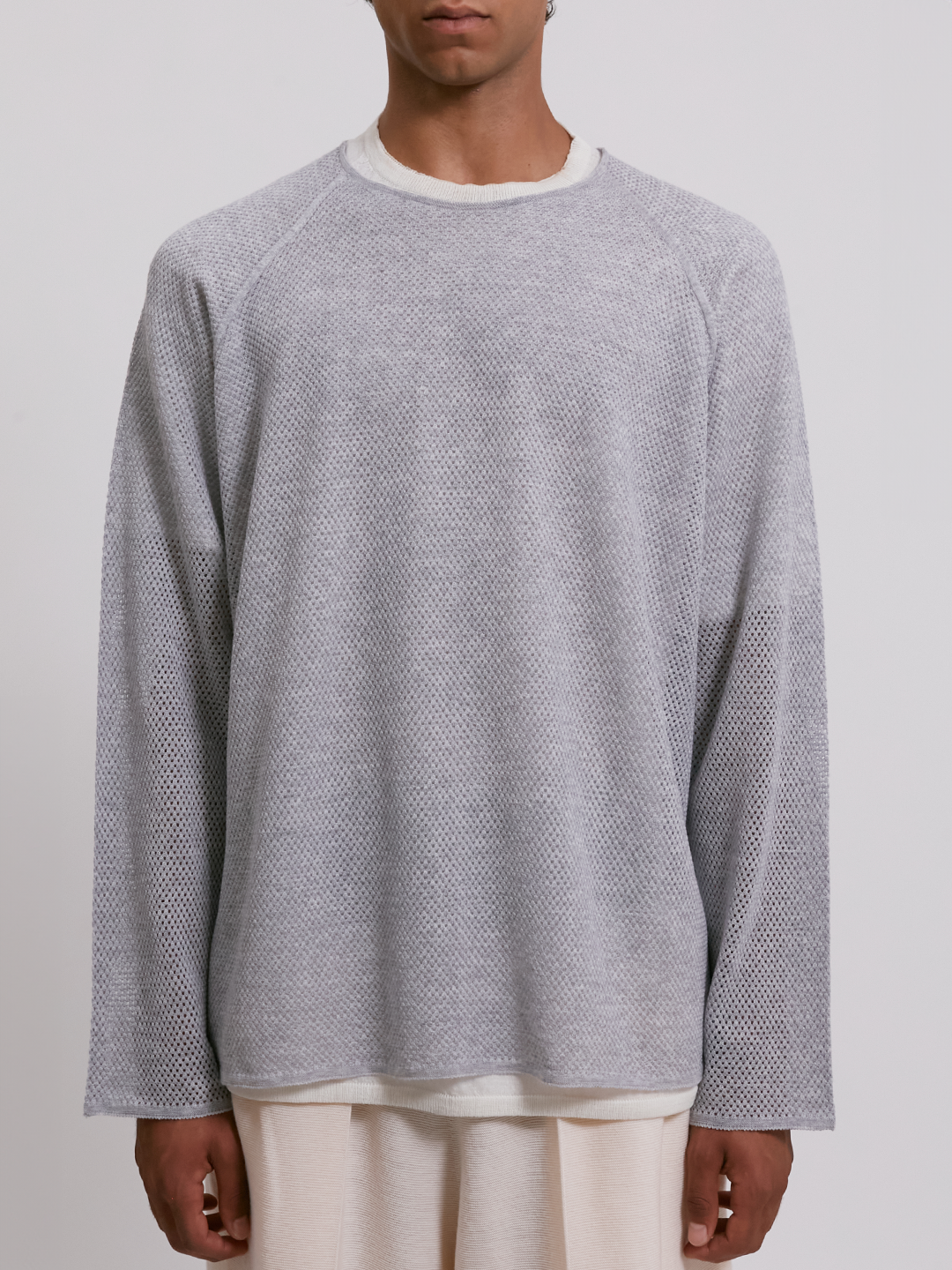 Fishnet sweater with round neck