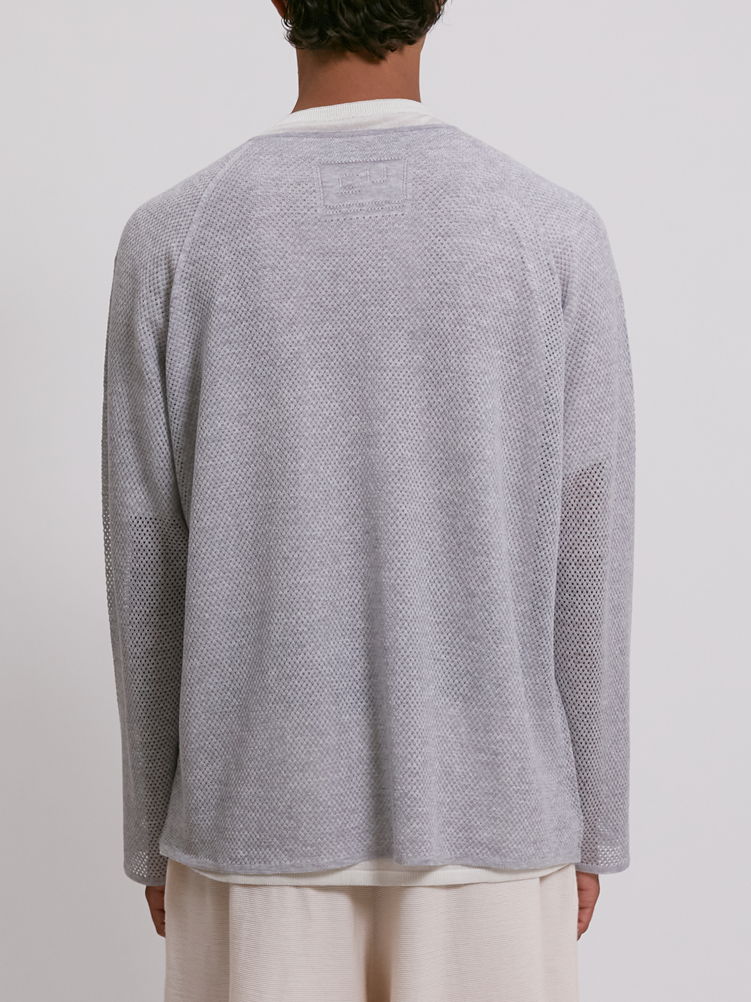 Fishnet sweater with round neck