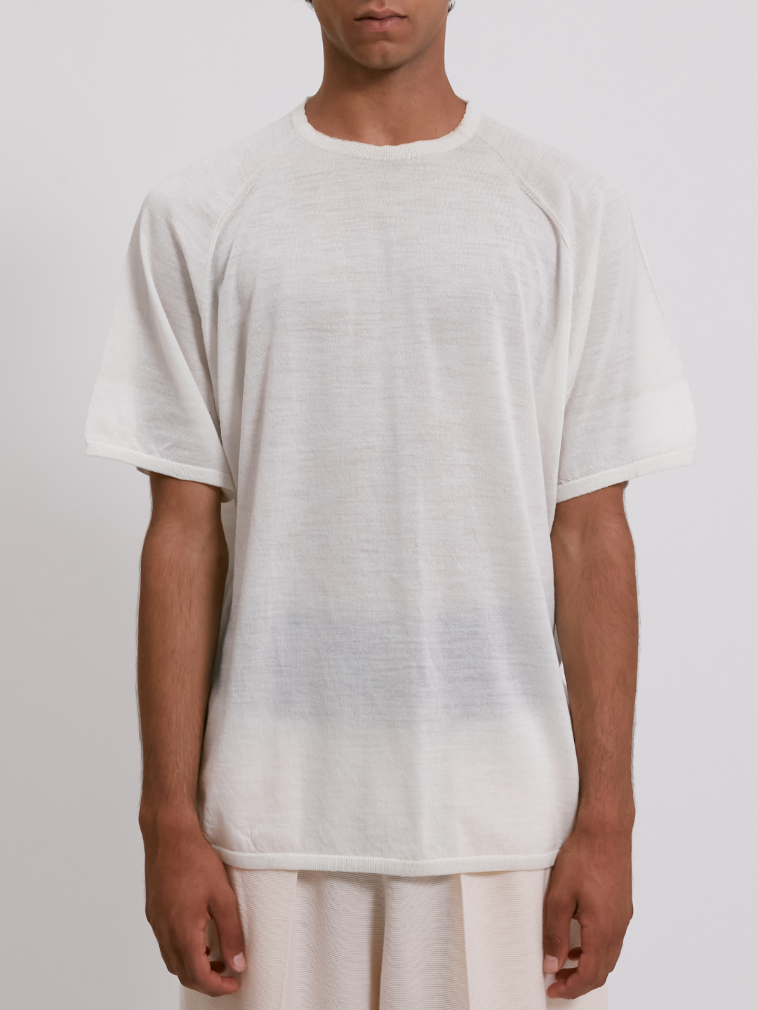 Classic T-shirt in super light weight wool