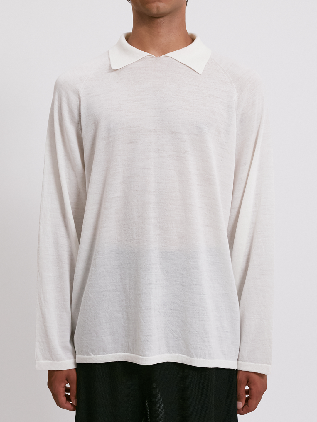 Long sleeves polo shirt in super light weight wool