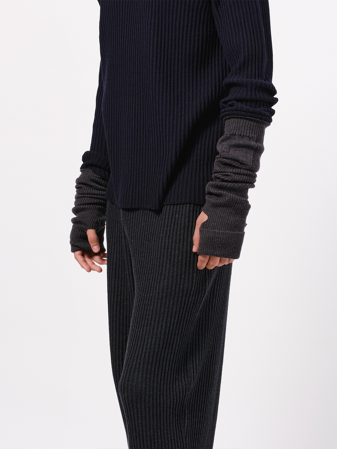 Ribbed sleeves accessory