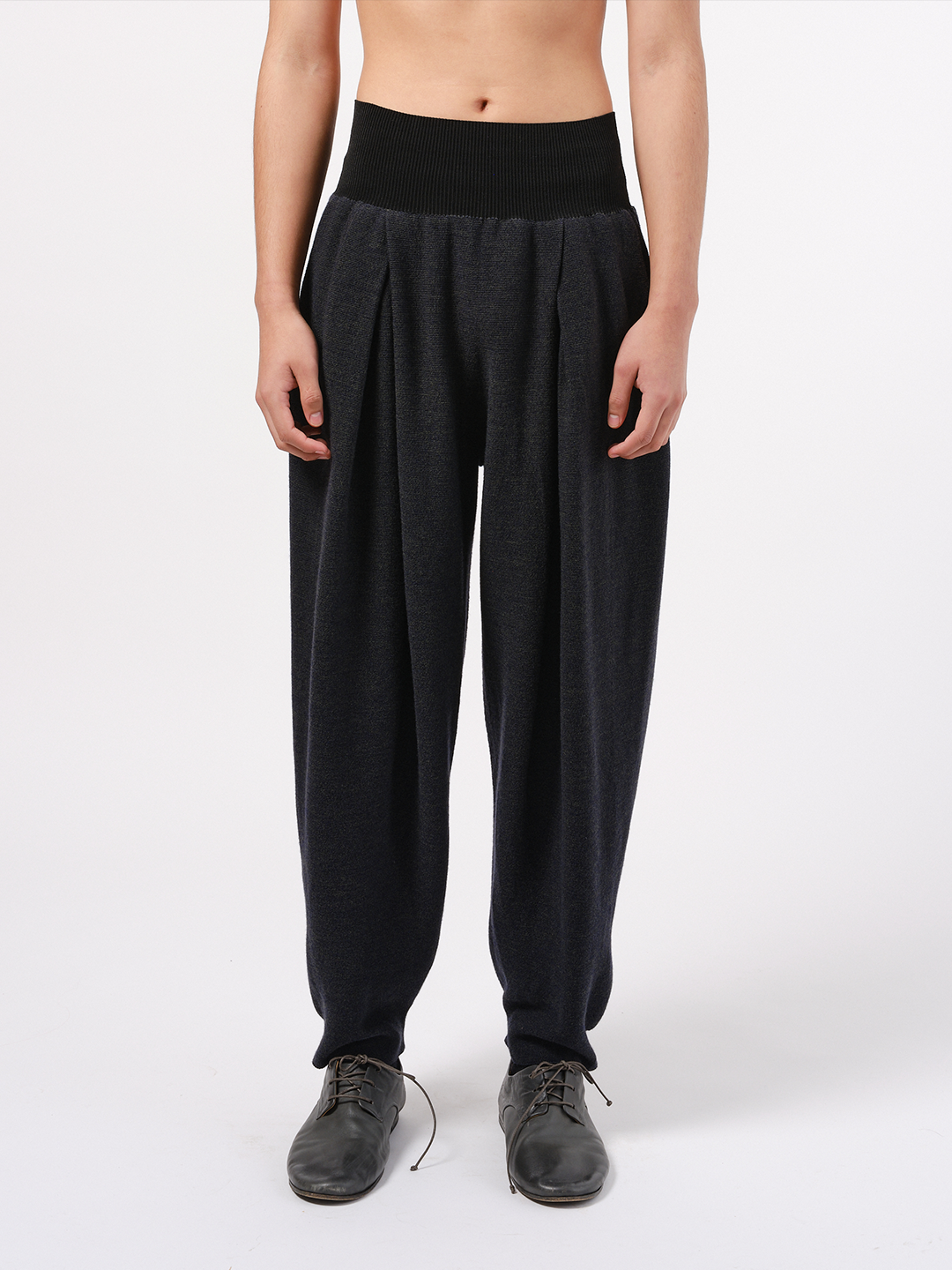 Inverted pleat trousers
